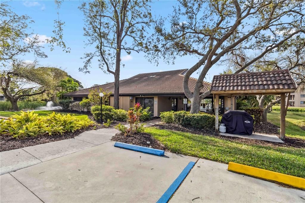 For Rent: $1,700 (2 beds, 2 baths, 848 Square Feet)