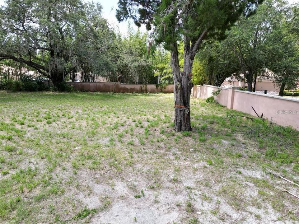 En Venta: $249,900 (0.43 acres)