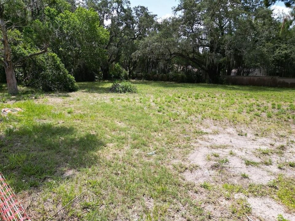 En Venta: $249,900 (0.43 acres)