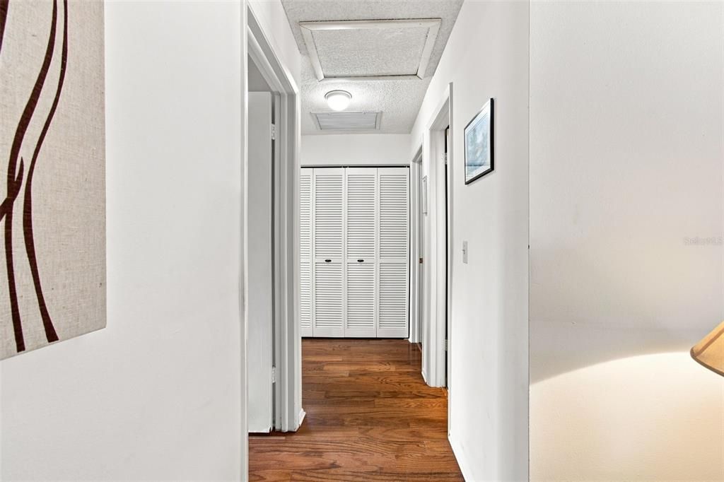 For Sale: $449,900 (3 beds, 2 baths, 1569 Square Feet)