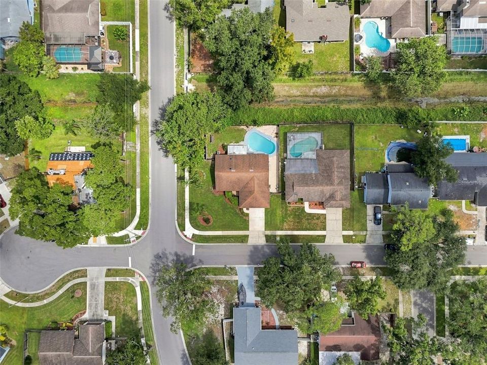 For Sale: $449,900 (3 beds, 2 baths, 1569 Square Feet)