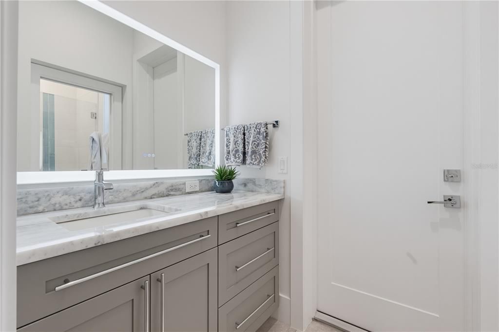 En Venta: $3,500,000 (5 camas, 4 baños, 4659 Pies cuadrados)