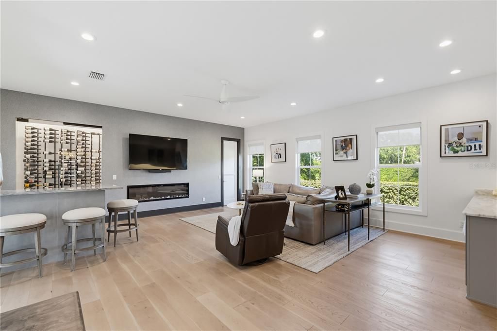 En Venta: $3,500,000 (5 camas, 4 baños, 4659 Pies cuadrados)