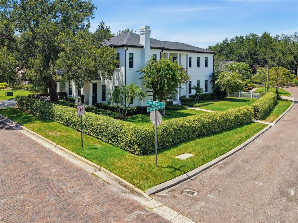 En Venta: $3,500,000 (5 camas, 4 baños, 4659 Pies cuadrados)