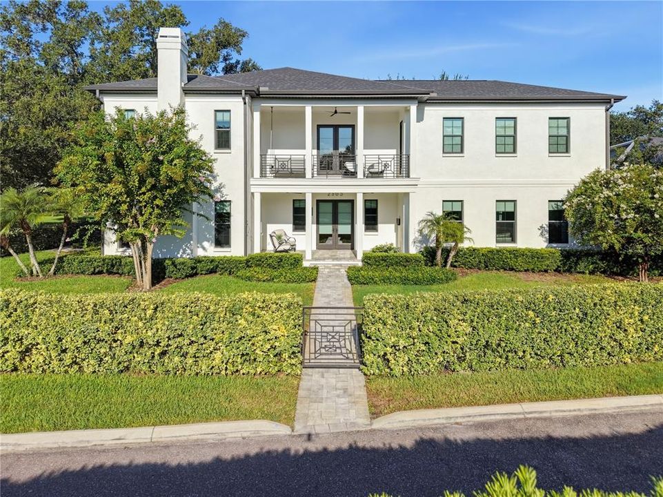 En Venta: $3,500,000 (5 camas, 4 baños, 4659 Pies cuadrados)