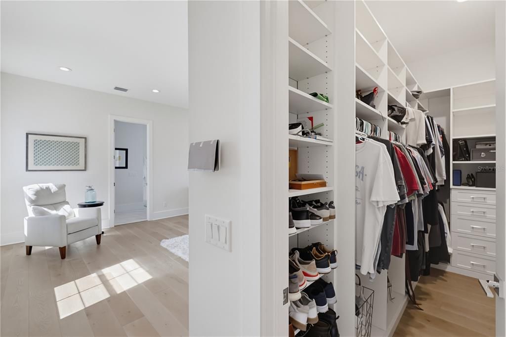 En Venta: $3,500,000 (5 camas, 4 baños, 4659 Pies cuadrados)