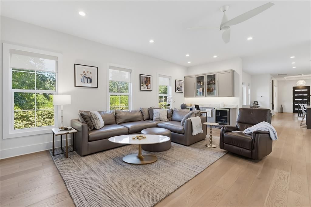 En Venta: $3,500,000 (5 camas, 4 baños, 4659 Pies cuadrados)