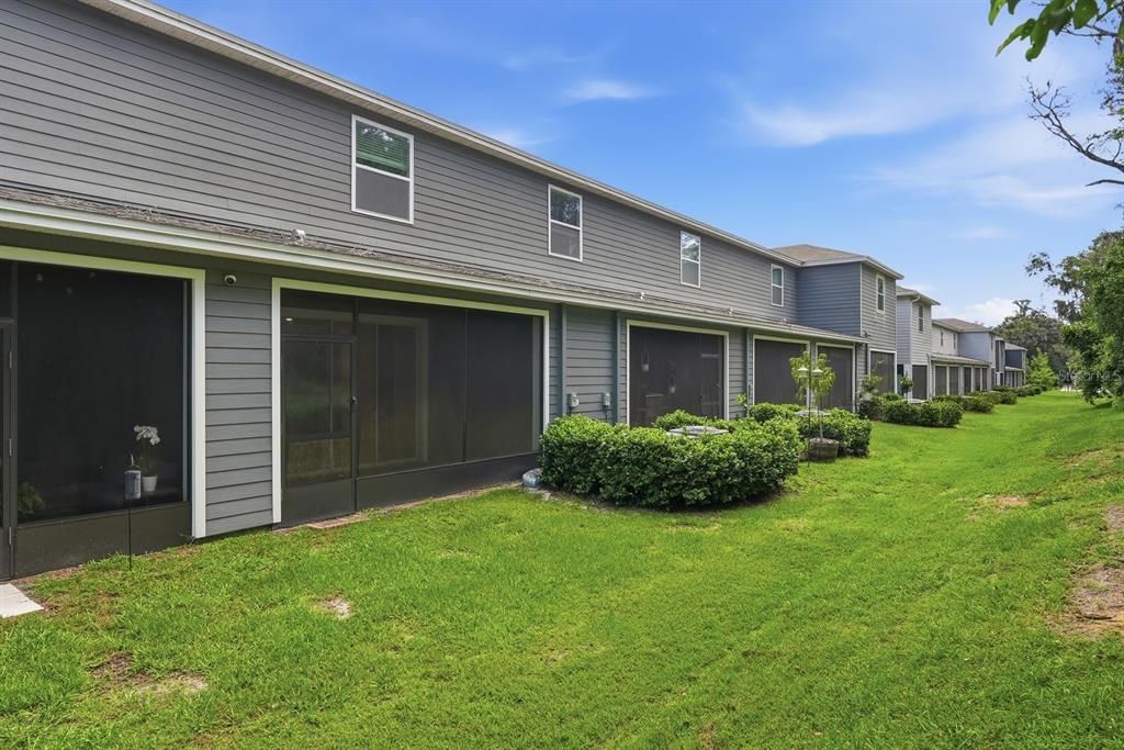 For Rent: $2,100 (3 beds, 2 baths, 1690 Square Feet)