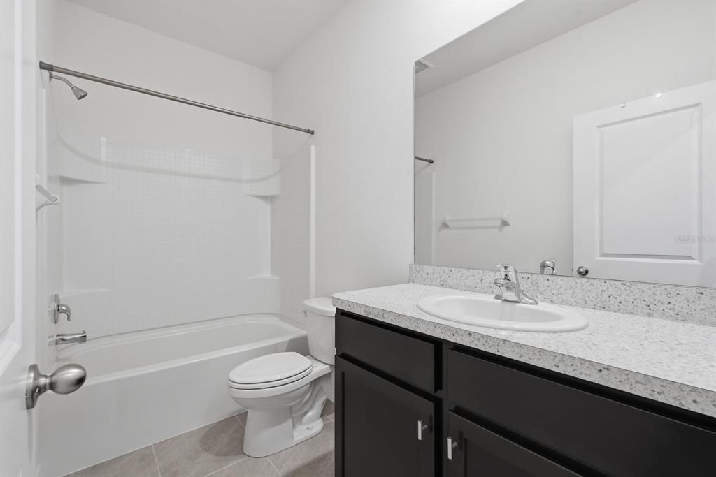 For Rent: $2,100 (3 beds, 2 baths, 1690 Square Feet)