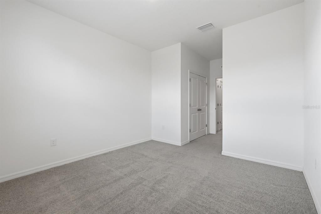 For Rent: $2,100 (3 beds, 2 baths, 1690 Square Feet)