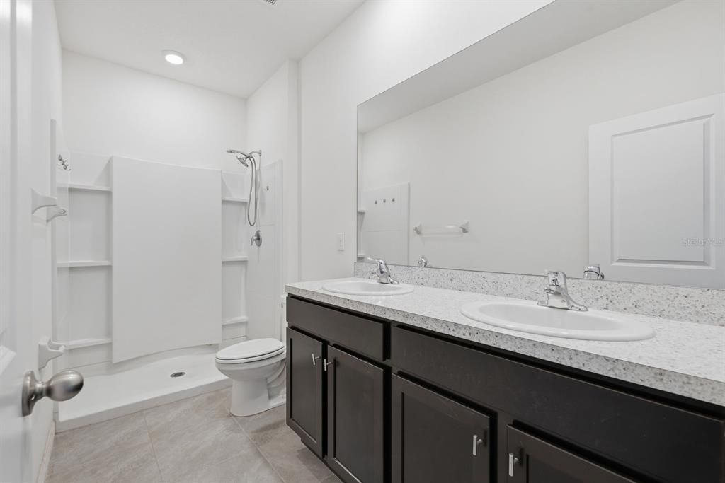 For Rent: $2,100 (3 beds, 2 baths, 1690 Square Feet)