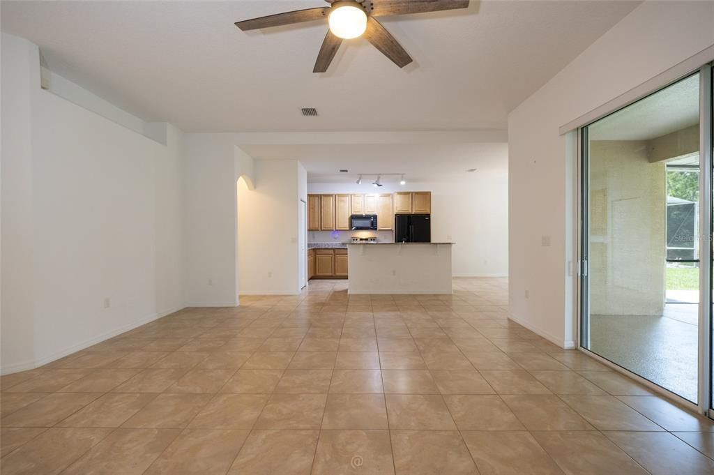 For Sale: $375,000 (3 beds, 2 baths, 1832 Square Feet)