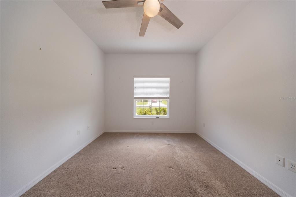 For Sale: $375,000 (3 beds, 2 baths, 1832 Square Feet)