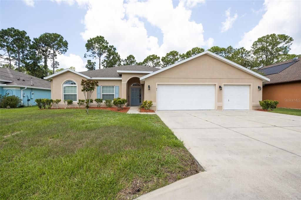 For Sale: $375,000 (3 beds, 2 baths, 1832 Square Feet)