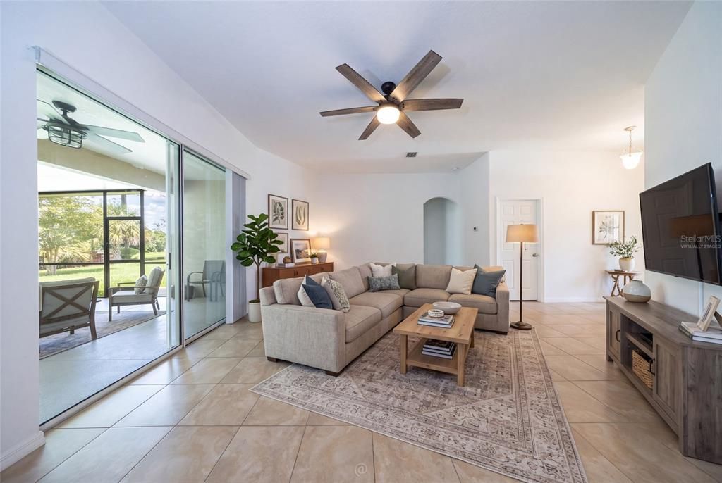 For Sale: $375,000 (3 beds, 2 baths, 1832 Square Feet)