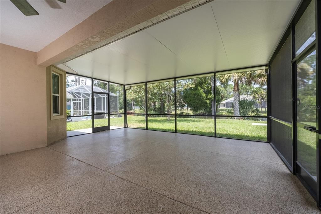 For Sale: $375,000 (3 beds, 2 baths, 1832 Square Feet)