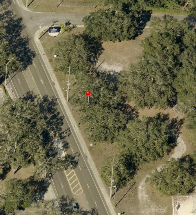 На продажу: $449,900 (0.49 acres)