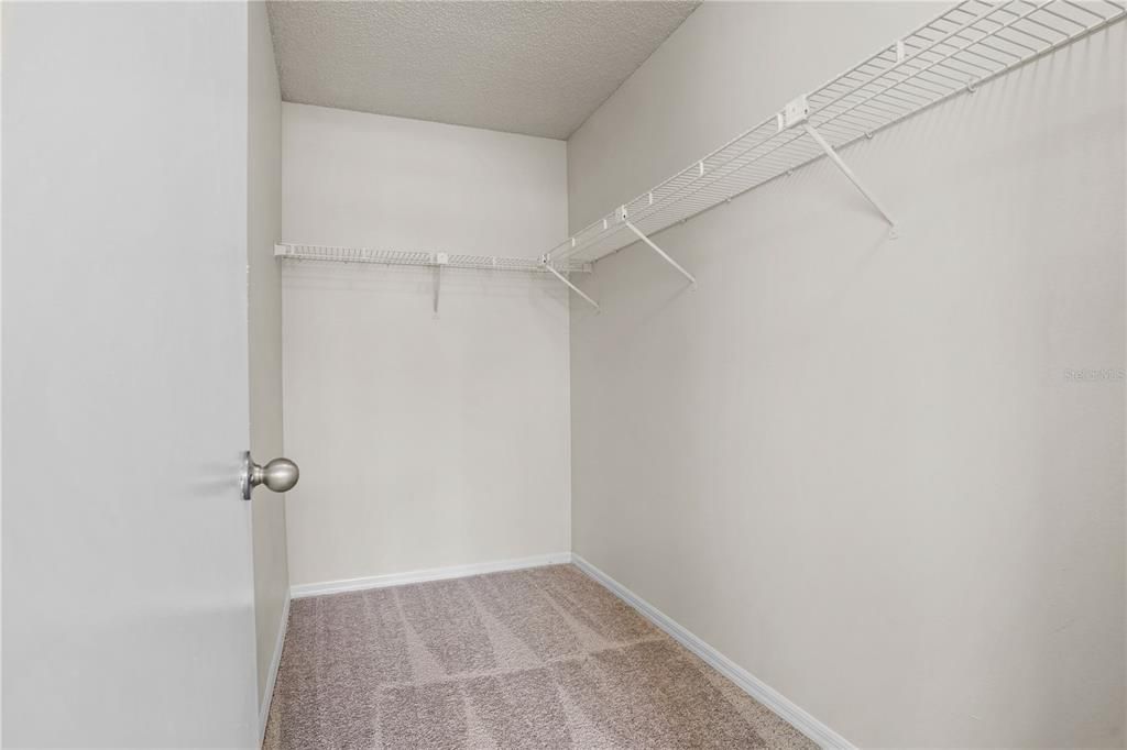For Sale: $320,000 (4 beds, 2 baths, 1759 Square Feet)