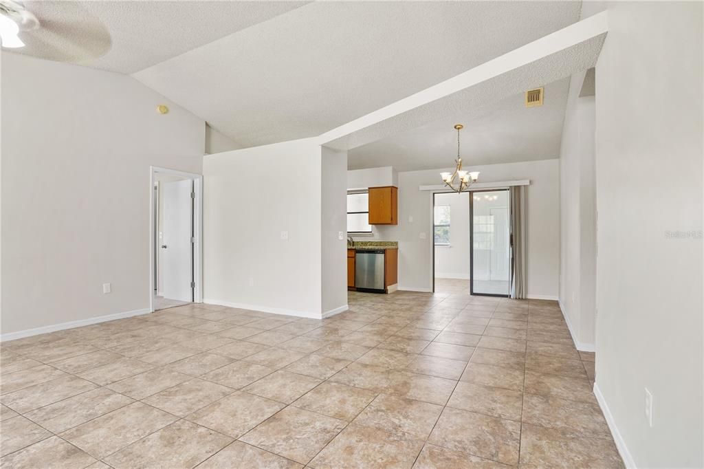 For Sale: $320,000 (4 beds, 2 baths, 1759 Square Feet)