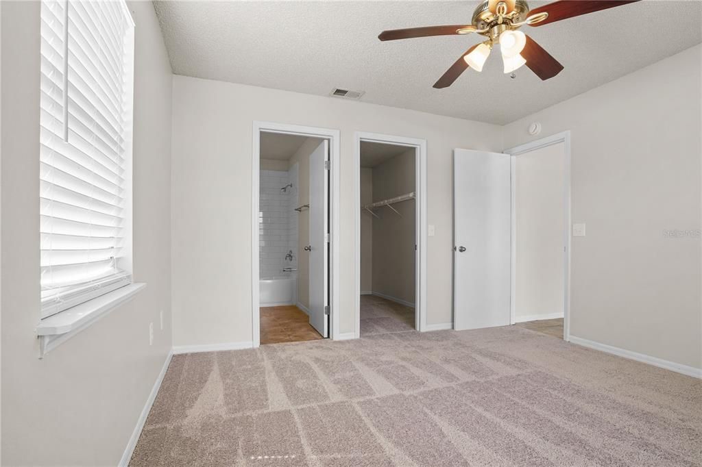 For Sale: $320,000 (4 beds, 2 baths, 1759 Square Feet)