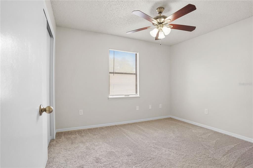 For Sale: $320,000 (4 beds, 2 baths, 1759 Square Feet)