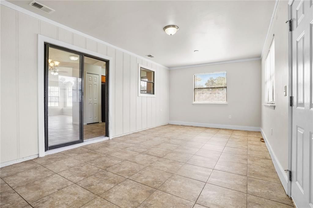 For Sale: $320,000 (4 beds, 2 baths, 1759 Square Feet)