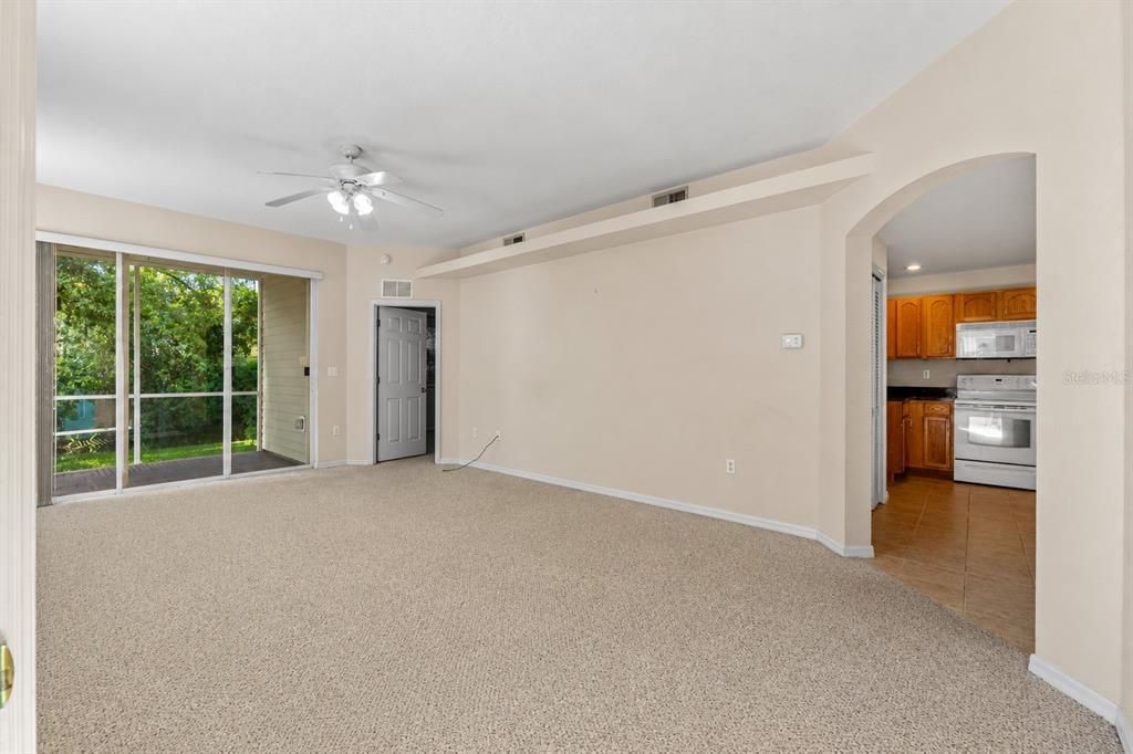 En Venta: $229,900 (2 camas, 2 baños, 1233 Pies cuadrados)
