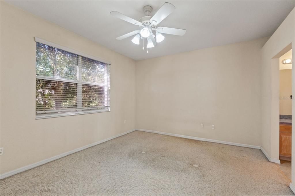 En Venta: $229,900 (2 camas, 2 baños, 1233 Pies cuadrados)