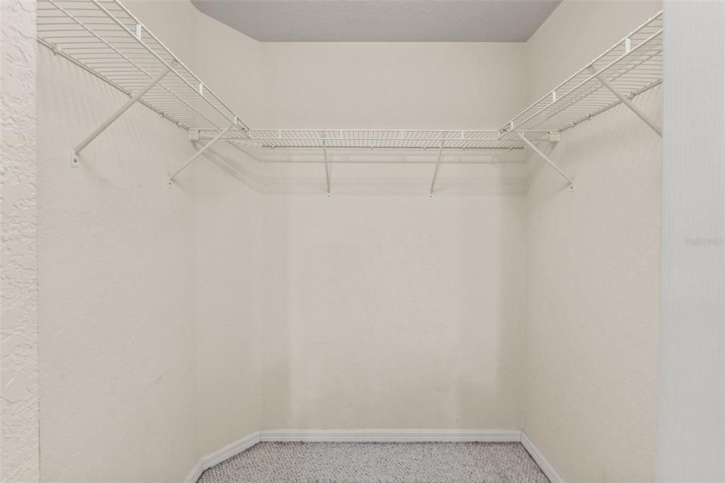 En Venta: $229,900 (2 camas, 2 baños, 1233 Pies cuadrados)