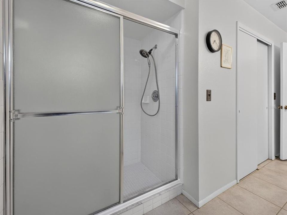 En Venta: $330,000 (3 camas, 2 baños, 1779 Pies cuadrados)