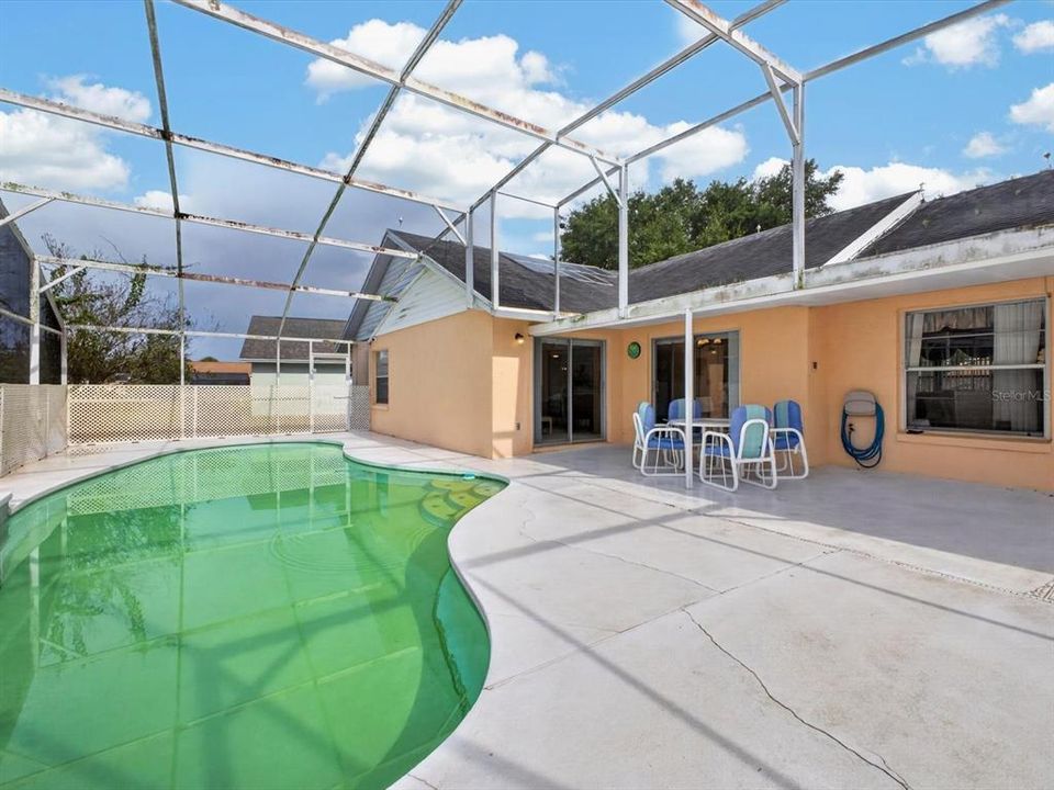 En Venta: $330,000 (3 camas, 2 baños, 1779 Pies cuadrados)