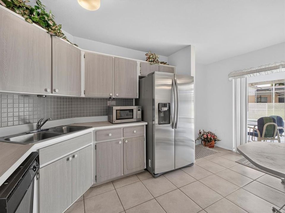 En Venta: $330,000 (3 camas, 2 baños, 1779 Pies cuadrados)