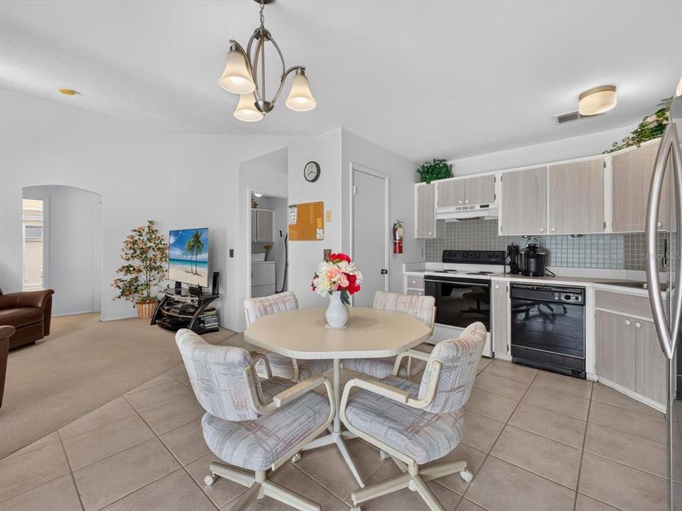 En Venta: $330,000 (3 camas, 2 baños, 1779 Pies cuadrados)
