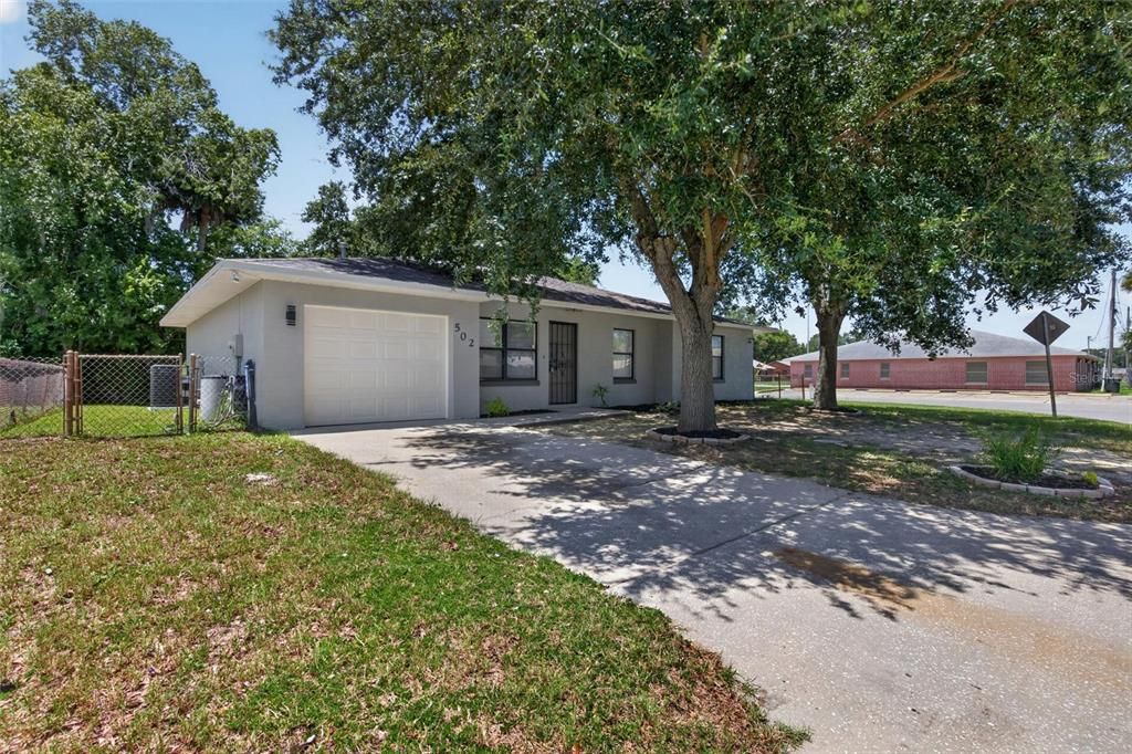For Sale: $243,000 (4 beds, 2 baths, 1385 Square Feet)