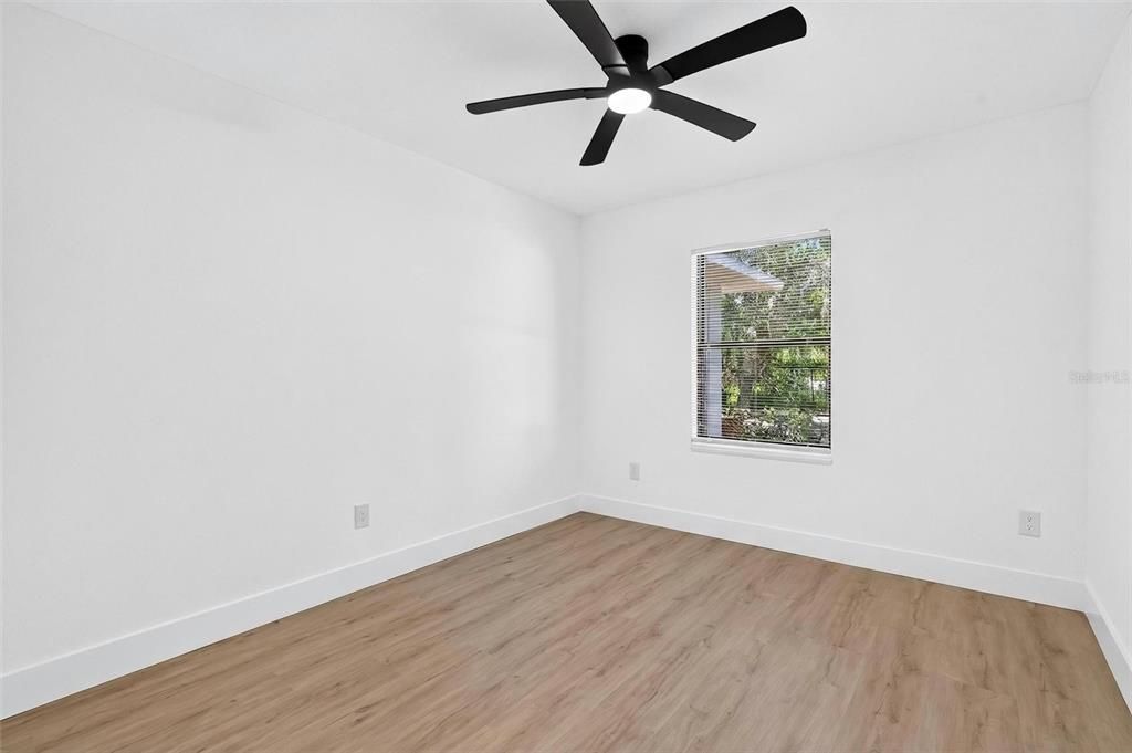 For Sale: $243,000 (4 beds, 2 baths, 1385 Square Feet)
