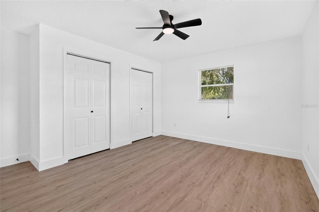 For Sale: $243,000 (4 beds, 2 baths, 1385 Square Feet)
