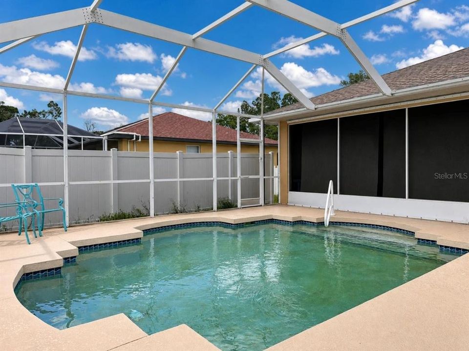 For Sale: $350,000 (3 beds, 2 baths, 1762 Square Feet)