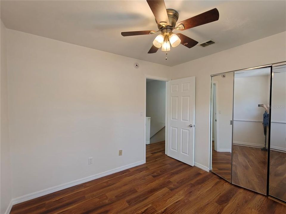 For Rent: $1,200 (2 beds, 1 baths, 942 Square Feet)