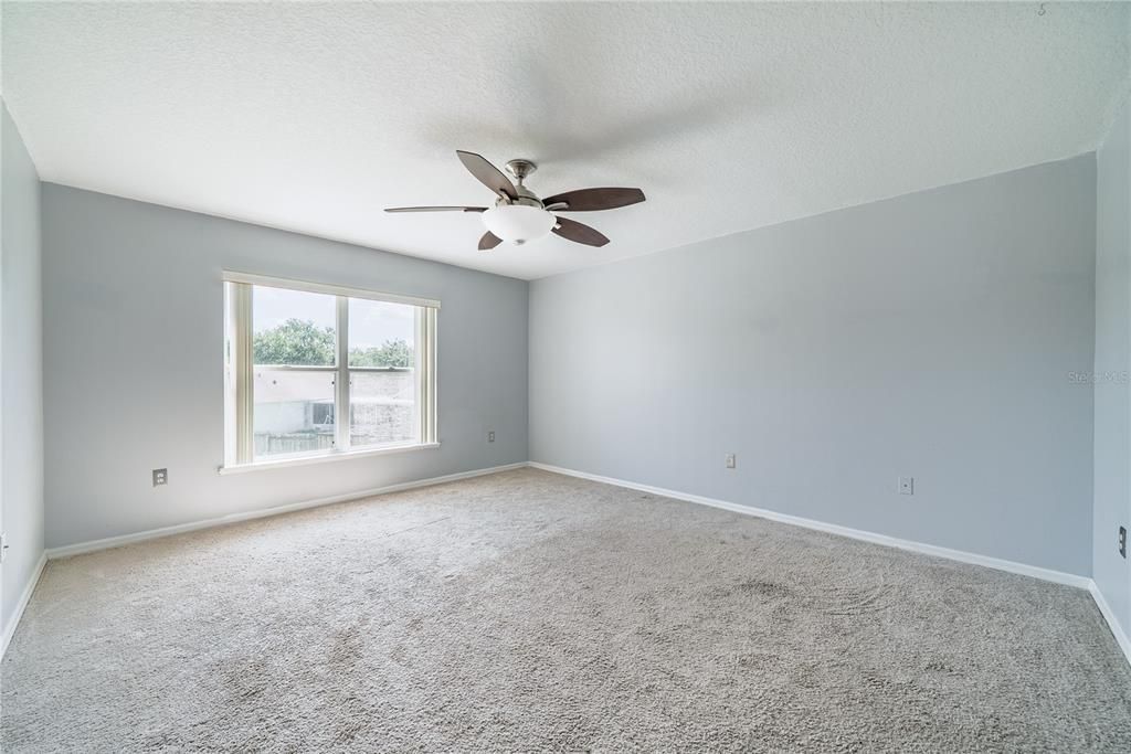 For Sale: $495,900 (4 beds, 2 baths, 2156 Square Feet)