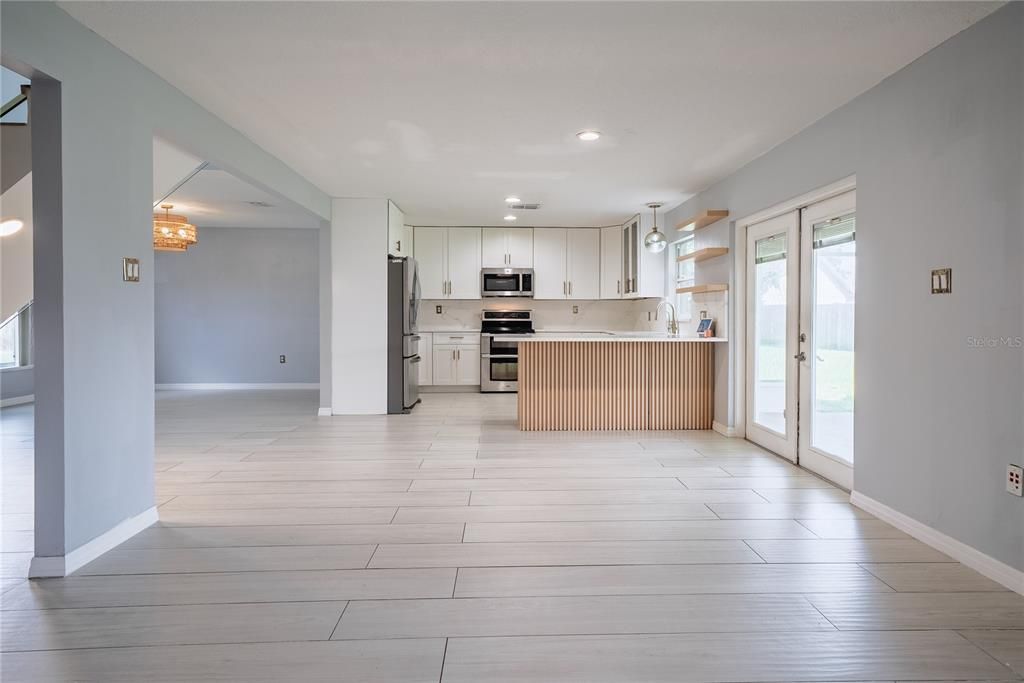 For Sale: $495,900 (4 beds, 2 baths, 2156 Square Feet)