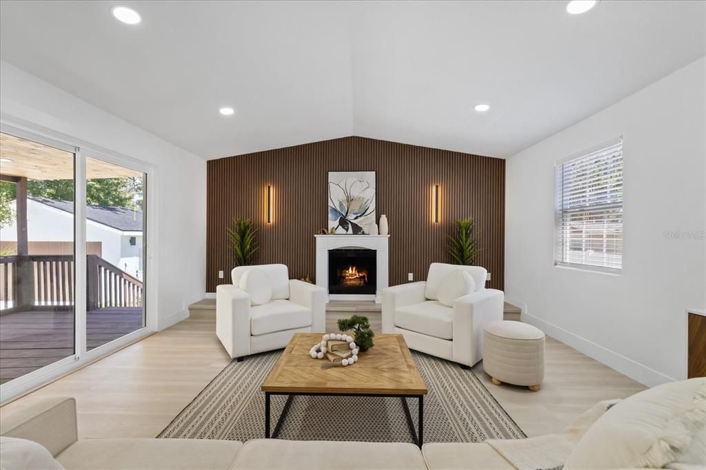 For Sale: $447,900 (3 beds, 3 baths, 1553 Square Feet)