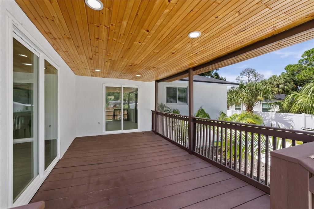 For Sale: $447,900 (3 beds, 3 baths, 1553 Square Feet)