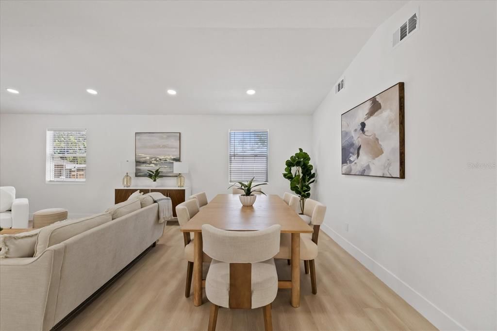 For Sale: $447,900 (3 beds, 3 baths, 1553 Square Feet)