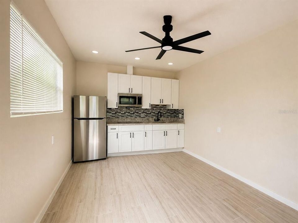En Venta: $515,000 (4 camas, 3 baños, 1235 Pies cuadrados)