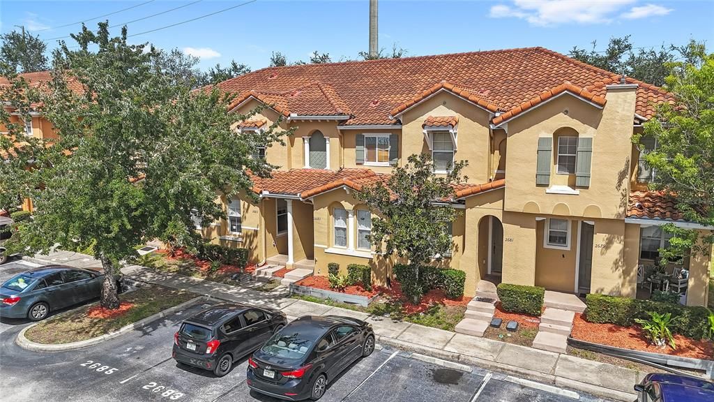 En Venta: $265,000 (3 camas, 3 baños, 1187 Pies cuadrados)