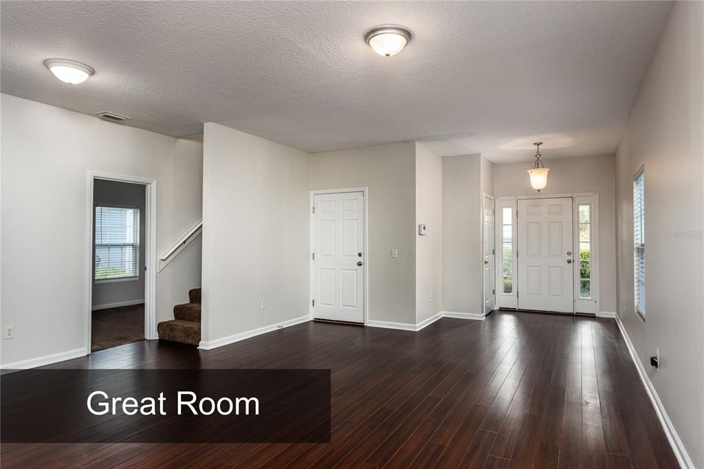 For Sale: $290,000 (3 beds, 2 baths, 1433 Square Feet)