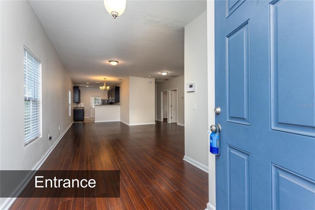 For Sale: $290,000 (3 beds, 2 baths, 1433 Square Feet)