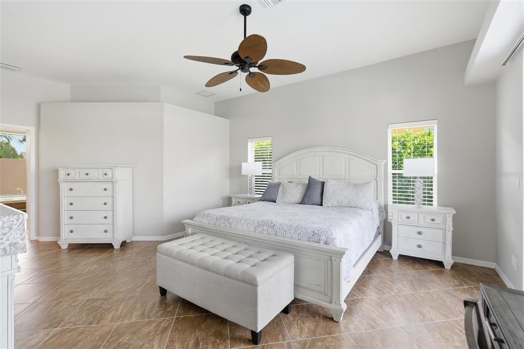 For Sale: $875,000 (3 beds, 3 baths, 2217 Square Feet)