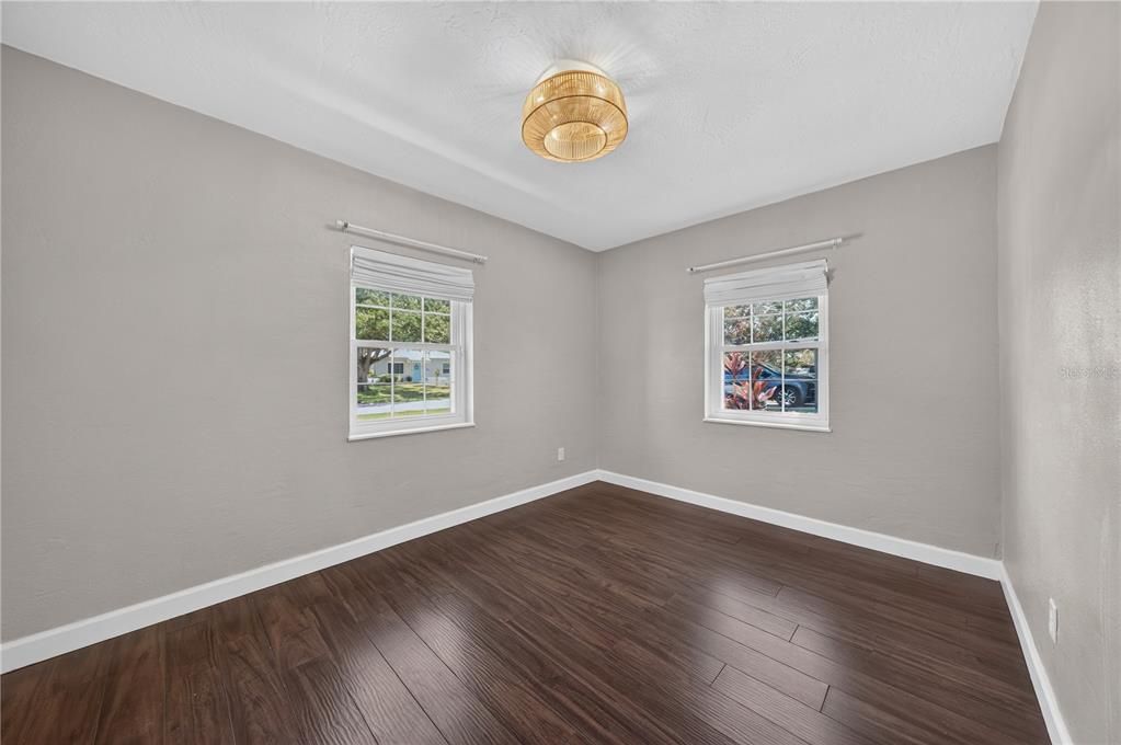 For Sale: $525,000 (3 beds, 2 baths, 1442 Square Feet)