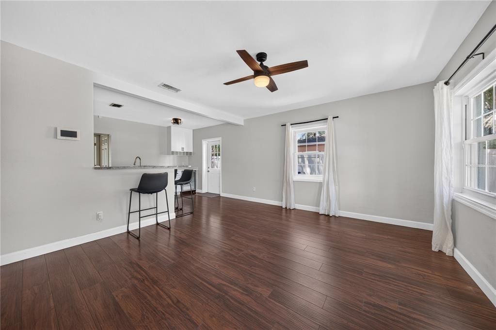 For Sale: $525,000 (3 beds, 2 baths, 1442 Square Feet)